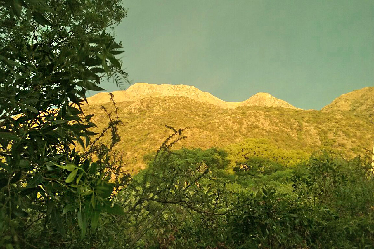 Cerro Uritorco al atardecer